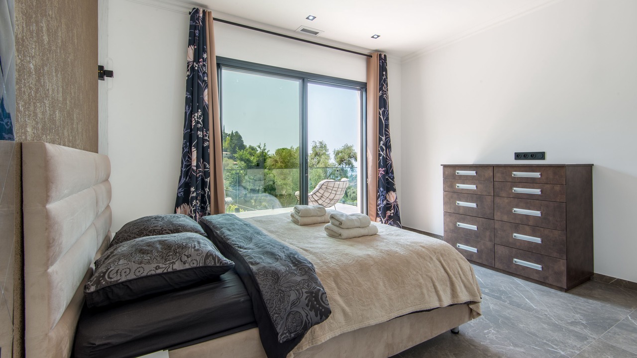 Photo of Bedroom in Menton