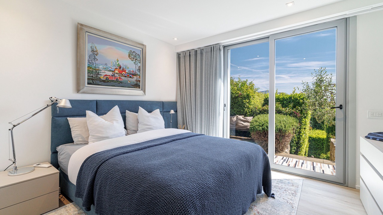 Photo of Bedroom in Cap-Ferrat
