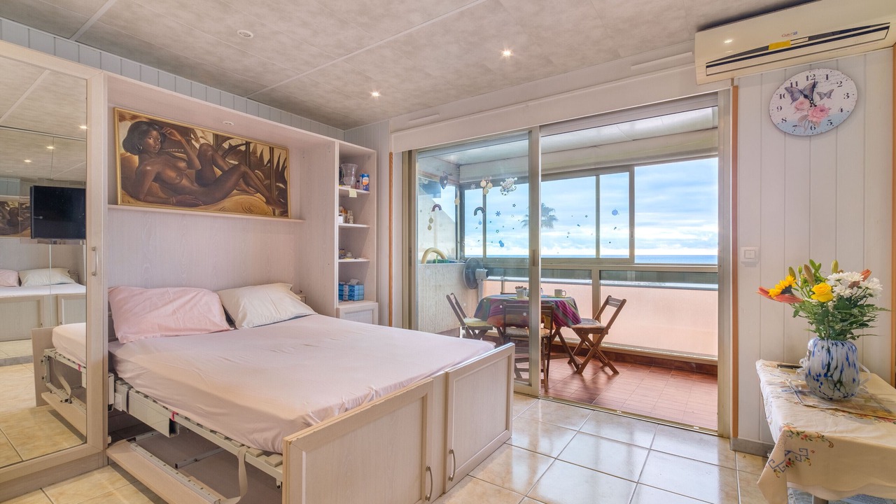 Photo of Bedroom in Saint-Laurent-du-Var