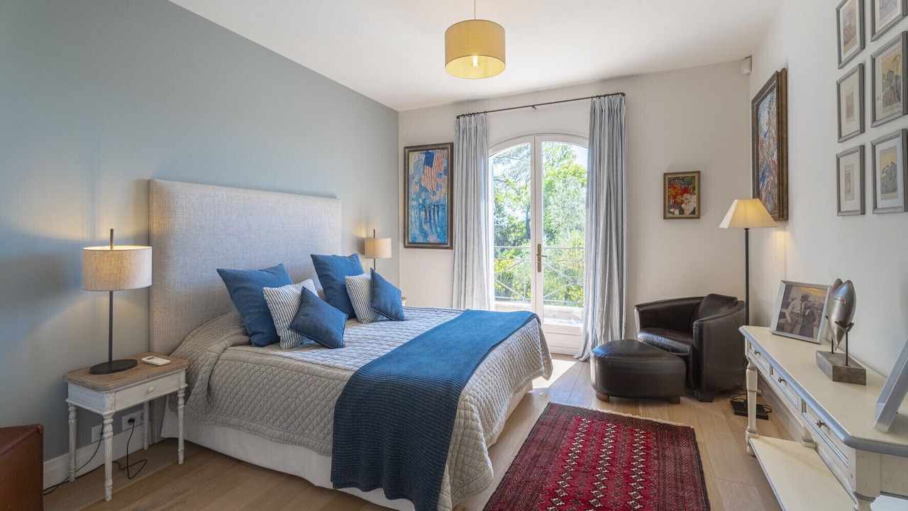 Photo of Bedroom in Mouans-Sartoux