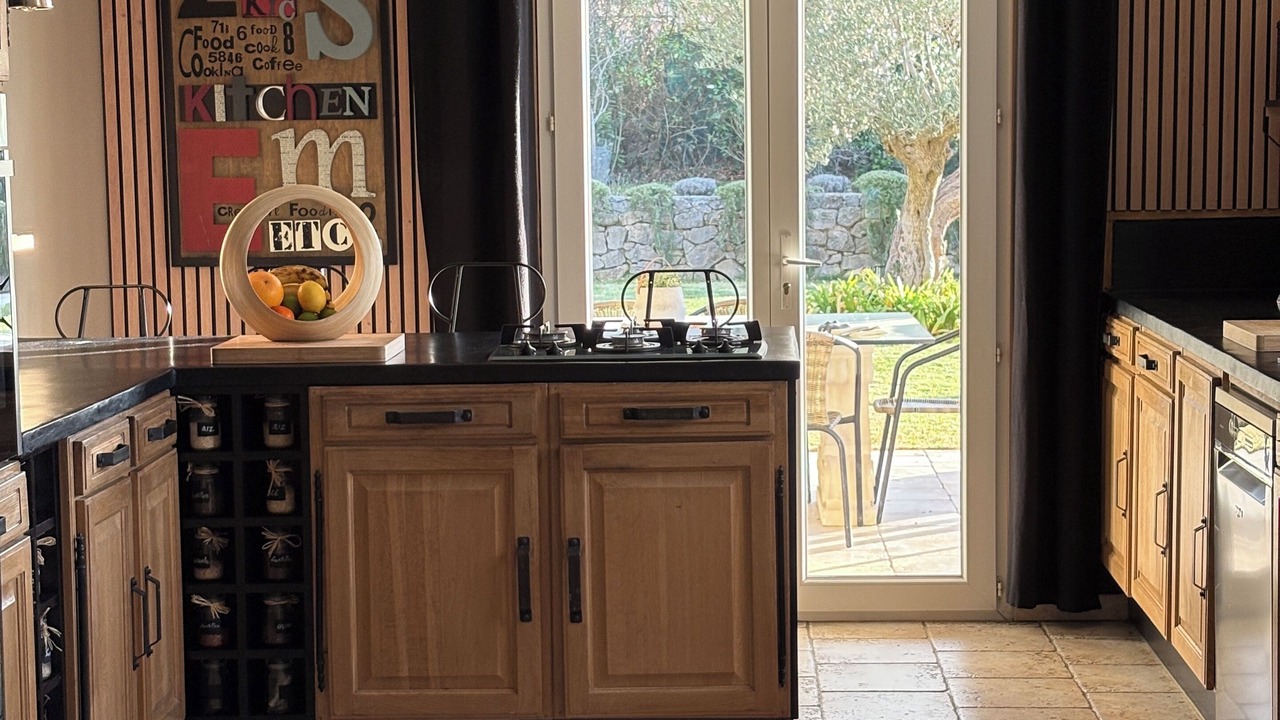 Photo of Kitchen in Saint-Vallier-de-Thiey