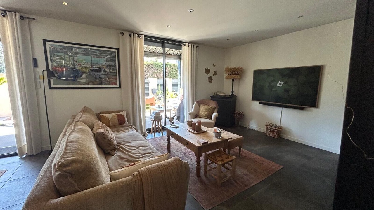 Photo of Livingroom in Mandelieu-La-Napoule