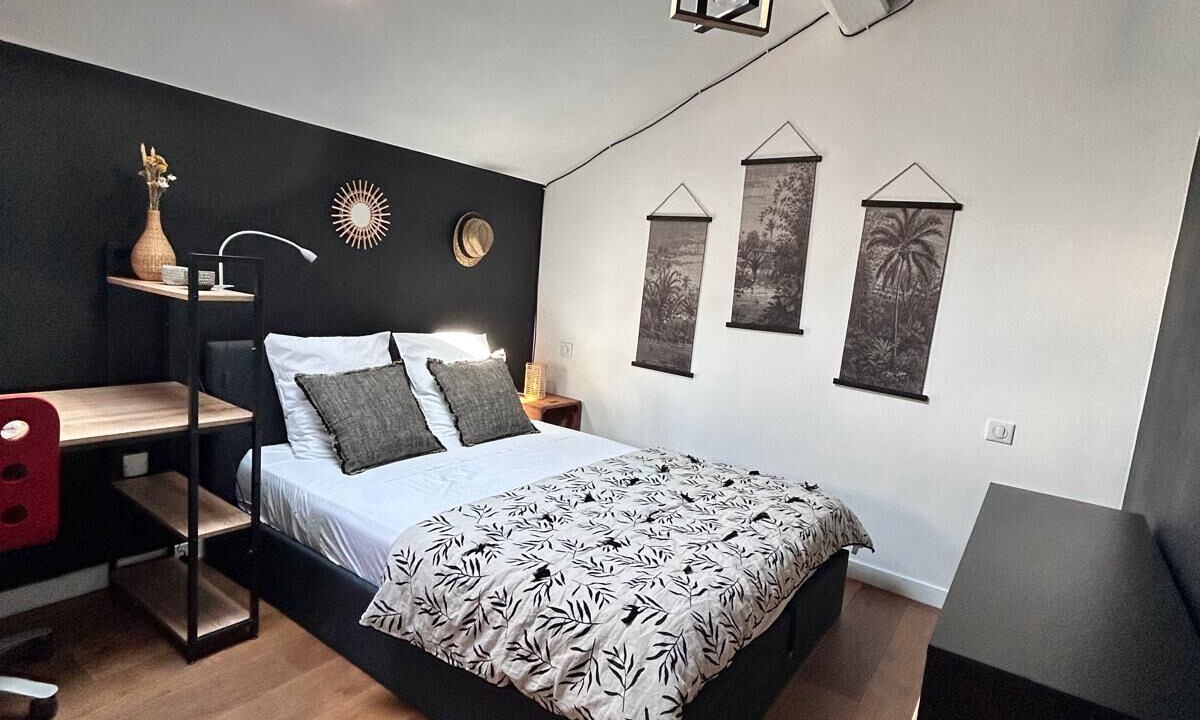 Photo of Bedroom in La Ciotat