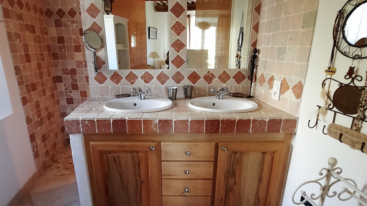 Photo of Bathroom in Roussillon