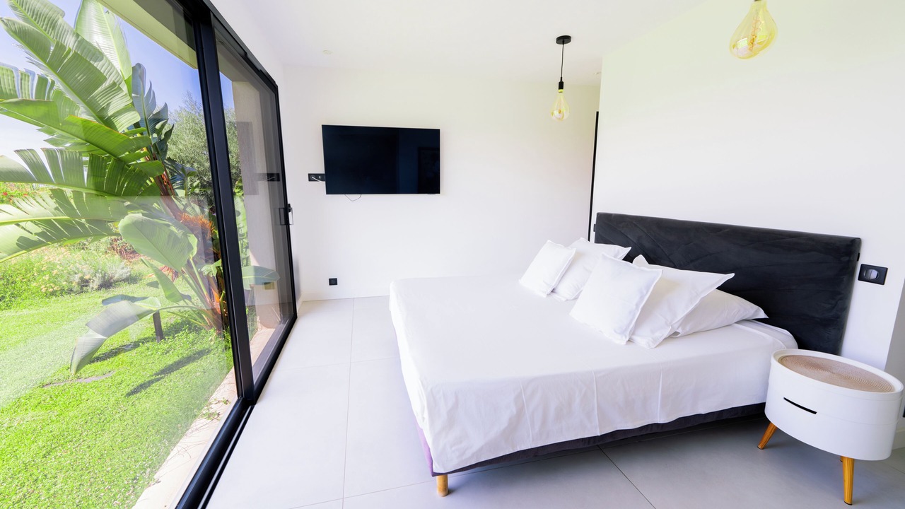 Photo of Bedroom in La Cadiere-d'Azur