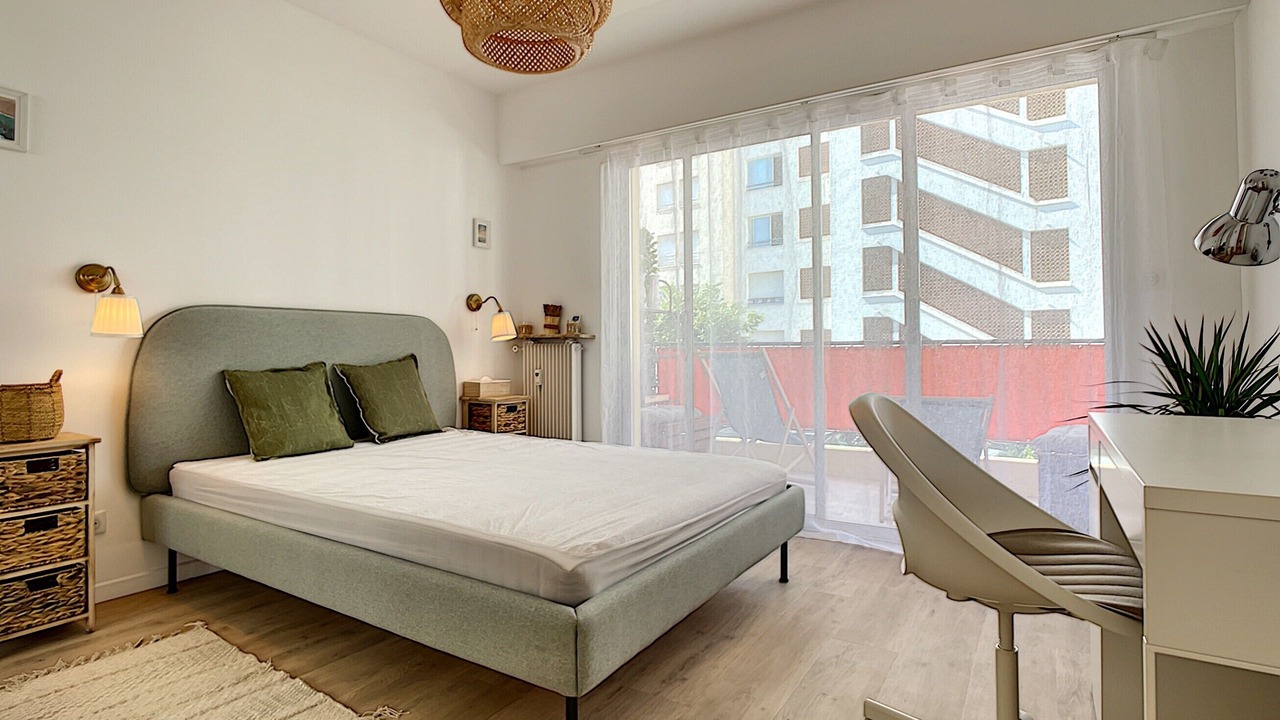 Photo of Bedroom in Juan-les-Pins