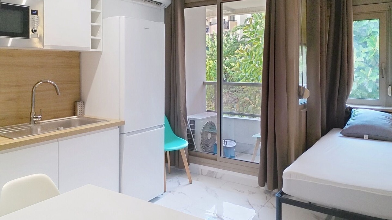 Photo of Bedroom in Juan-les-Pins