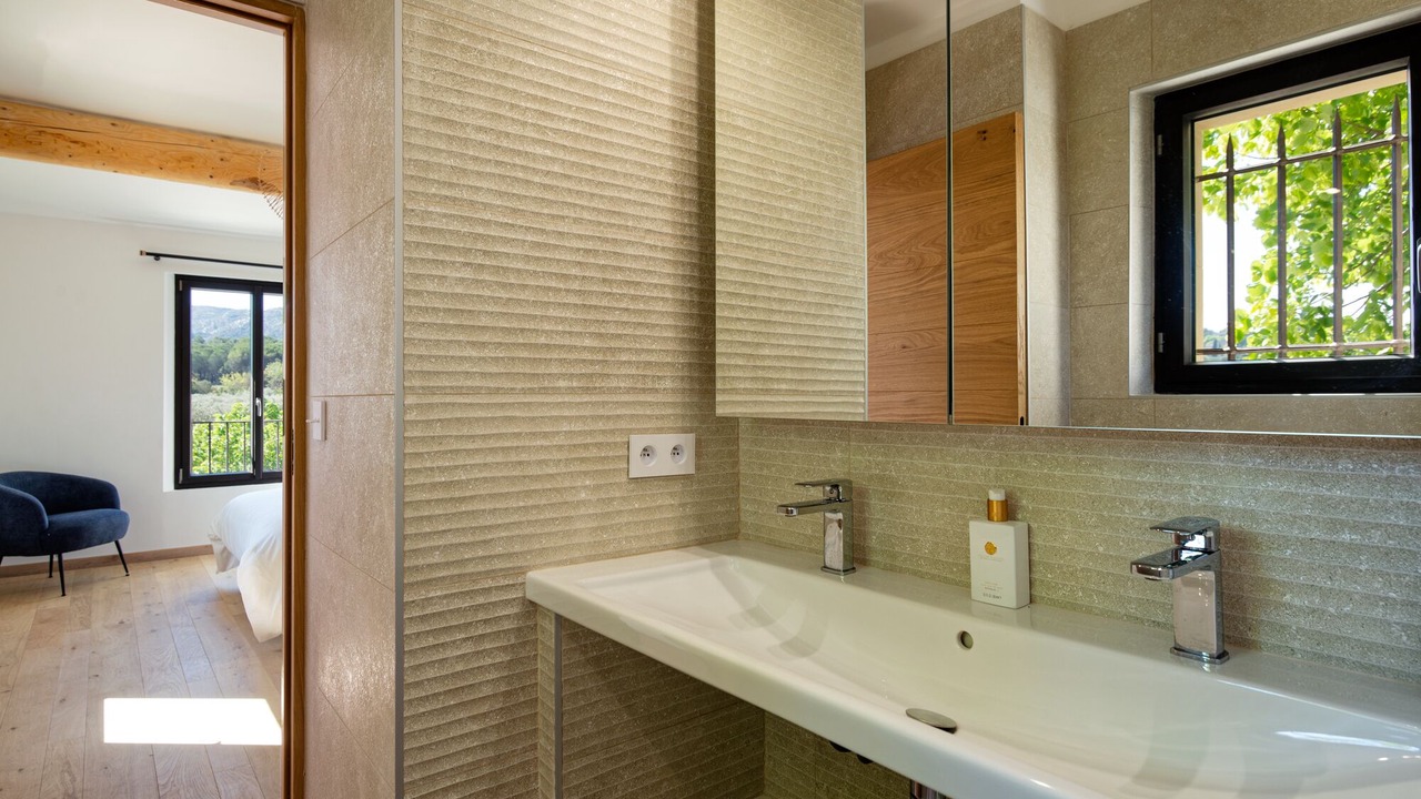 Photo of Bathroom in Eygalieres