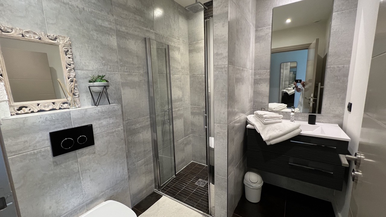 Photo of Bathroom in Le Cannet