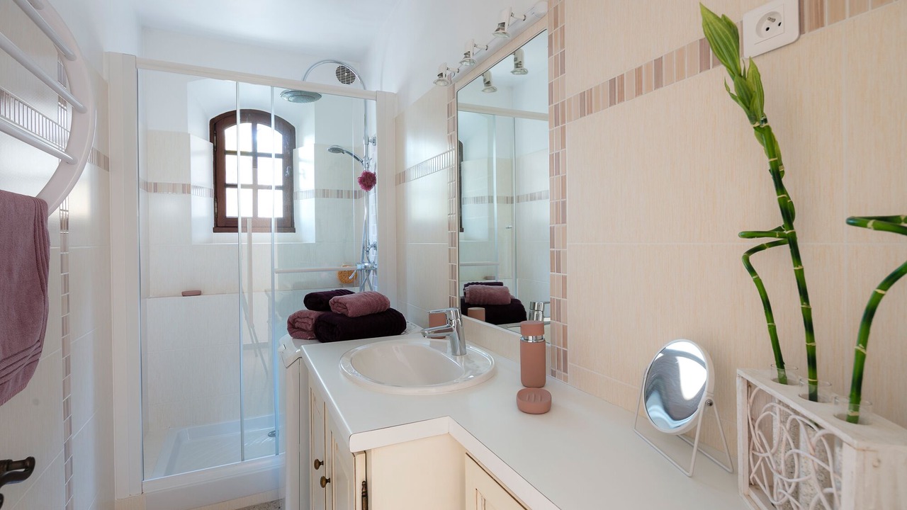 Photo of Bathroom in Crillon-le-Brave