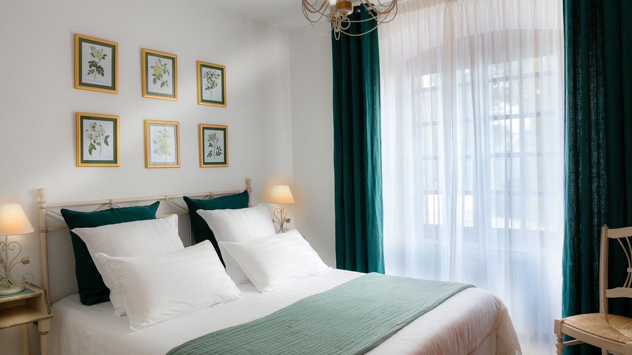 Photo of Bedroom in Crillon-le-Brave