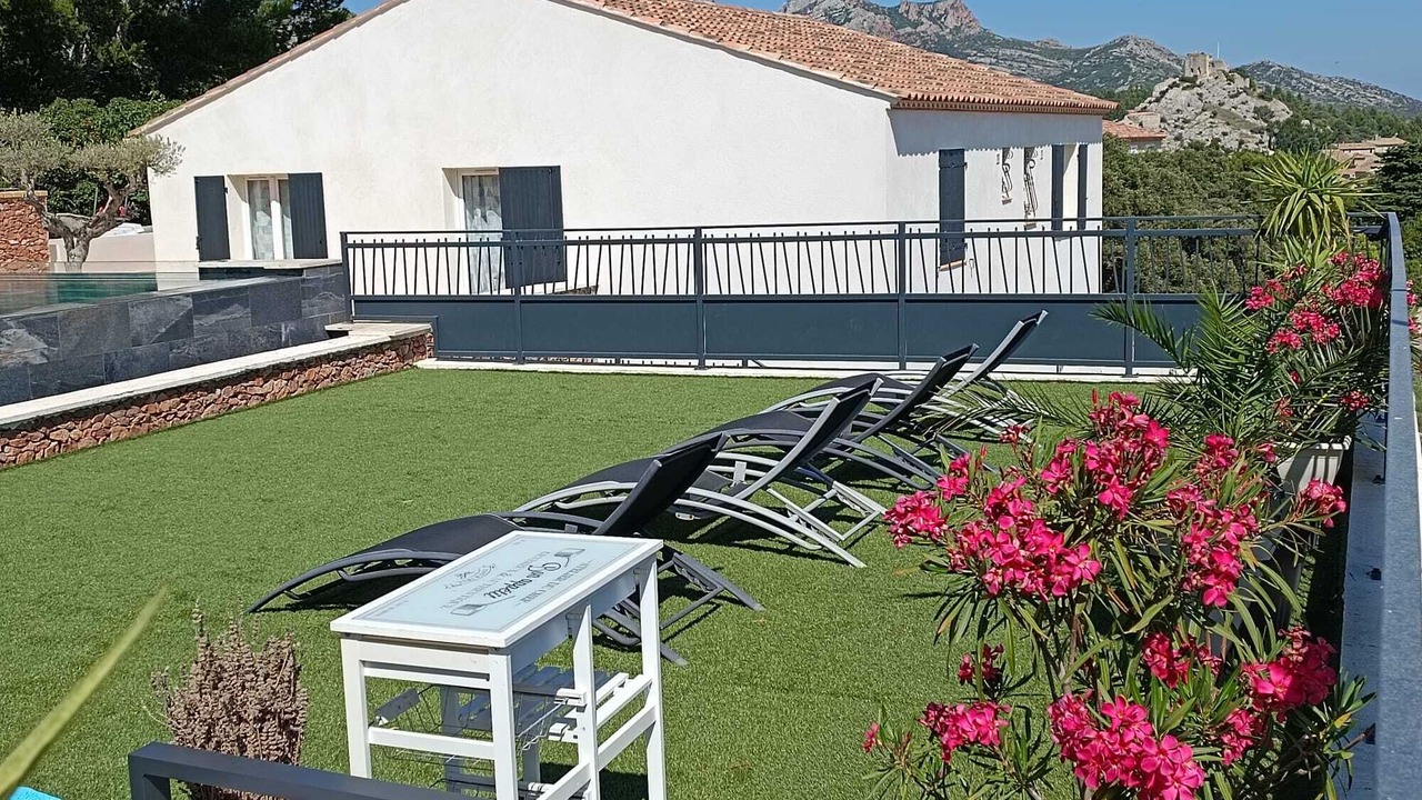 Photo of Outdoor in Aureille