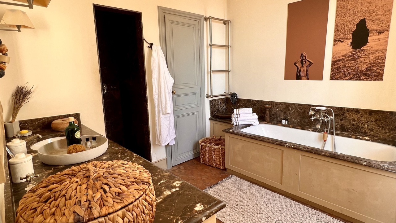 Photo of Bathroom in Roucas-Blanc