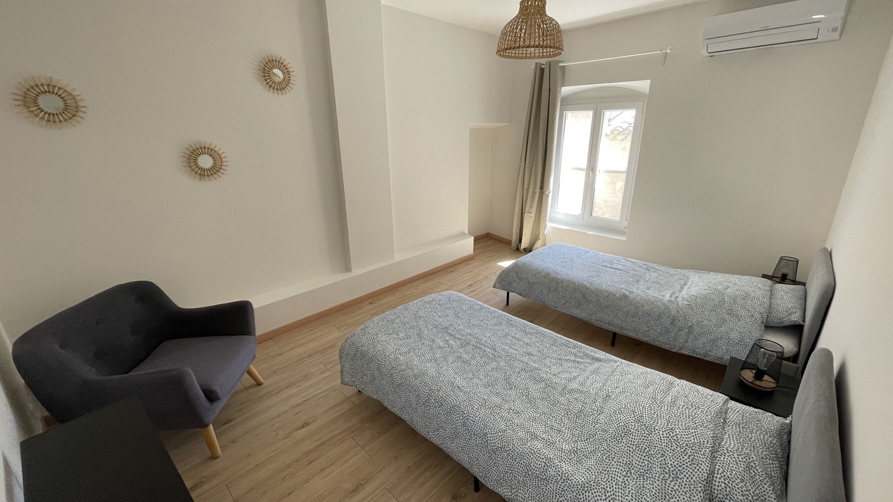 Photo of Bedroom in Maussane
