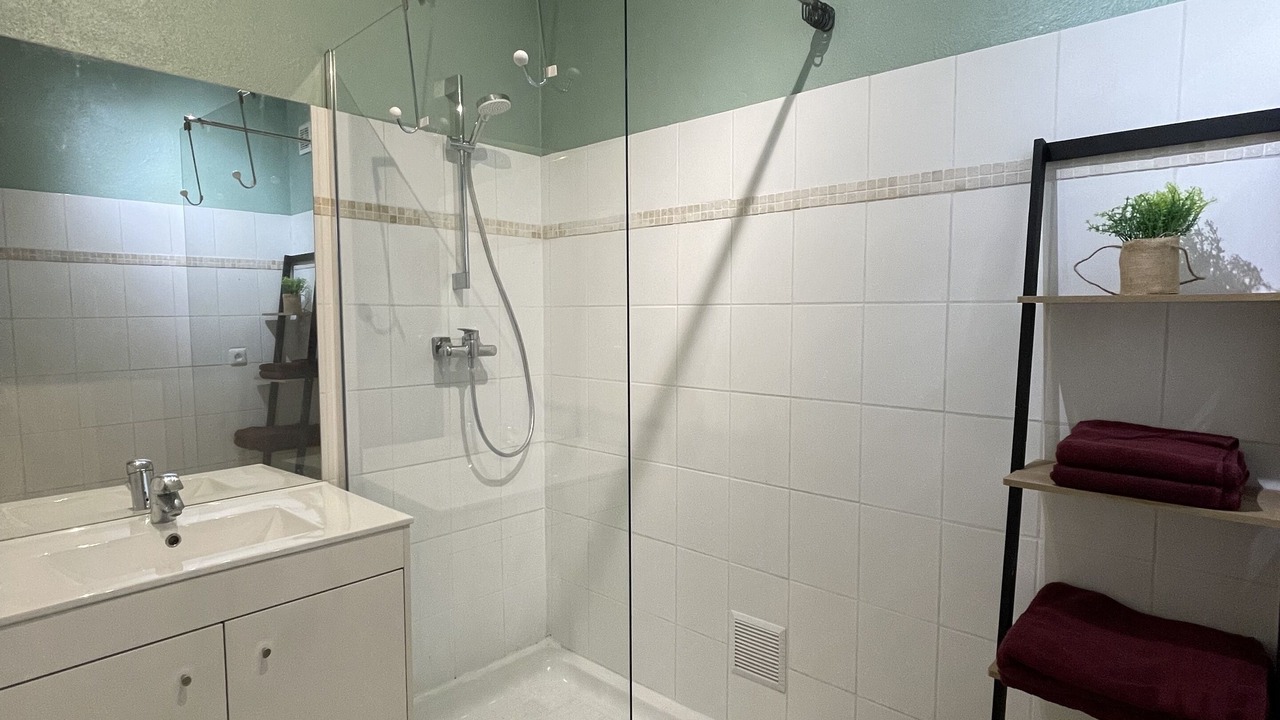 Photo of Bathroom in Maussane