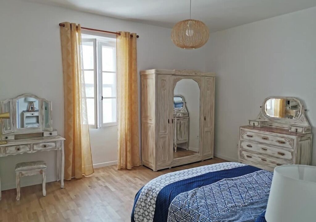 Photo of Bedroom in Orgon