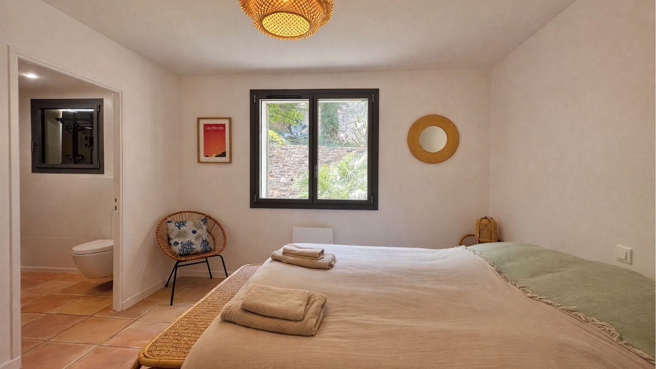 Photo of Bedroom in Giens