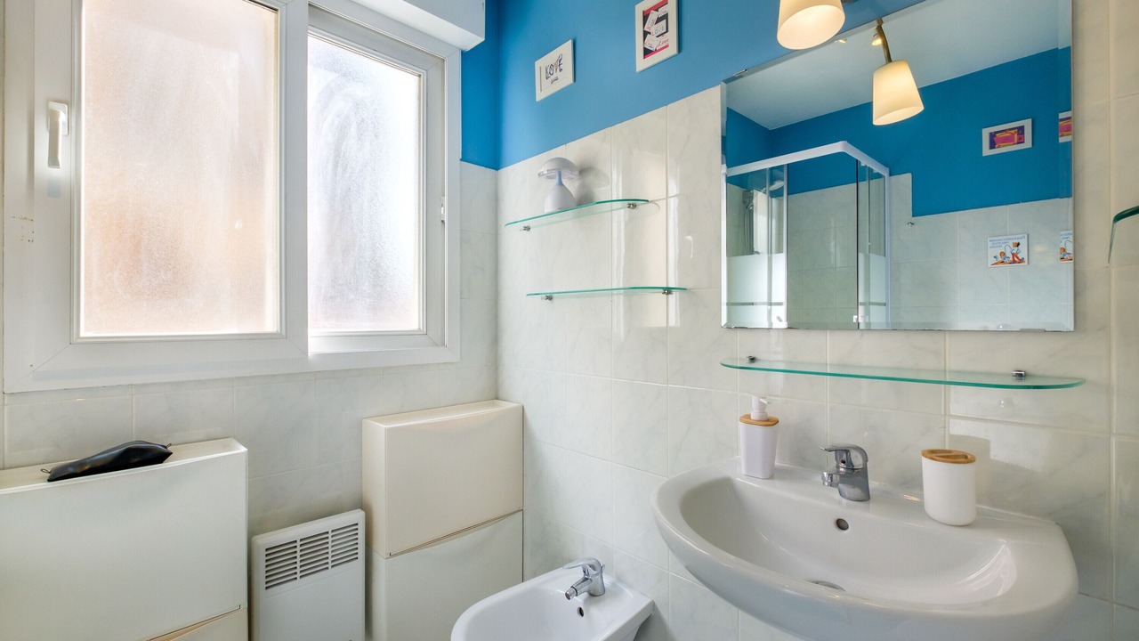 Photo of Bathroom in Riquier