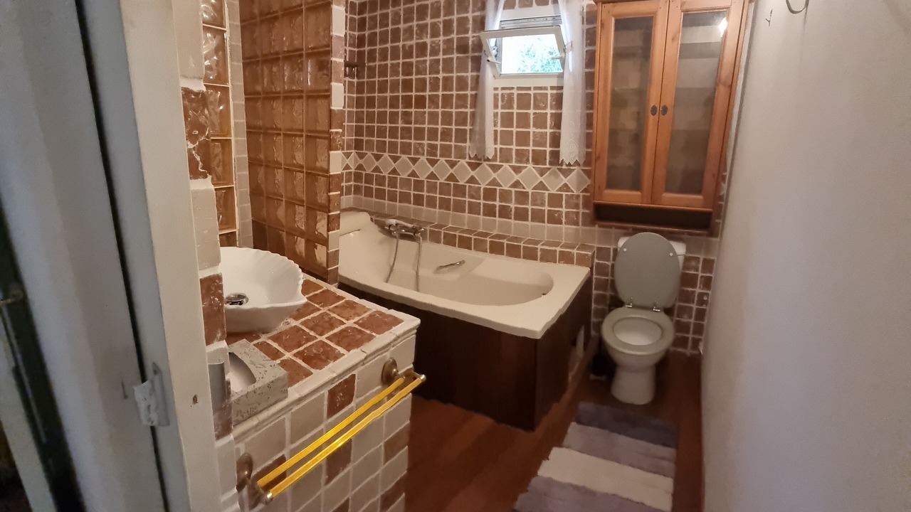 Photo of Bathroom in Rognac