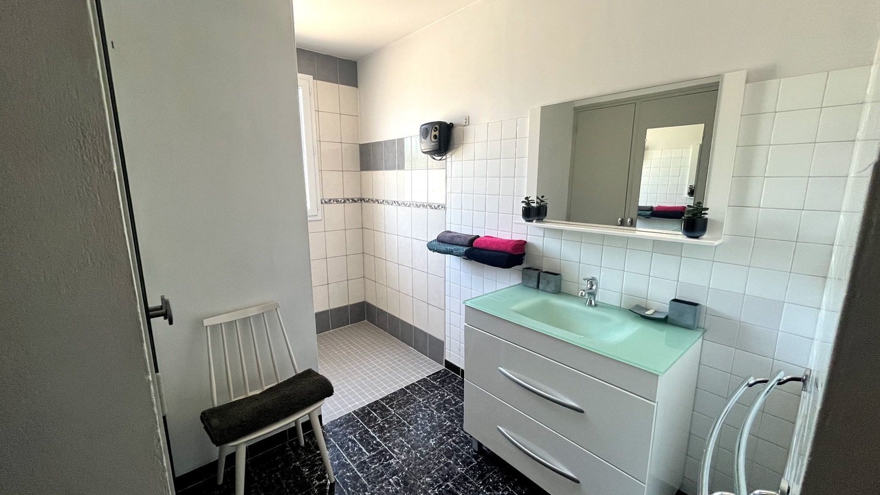 Photo of Bathroom in Lagarde Pareol