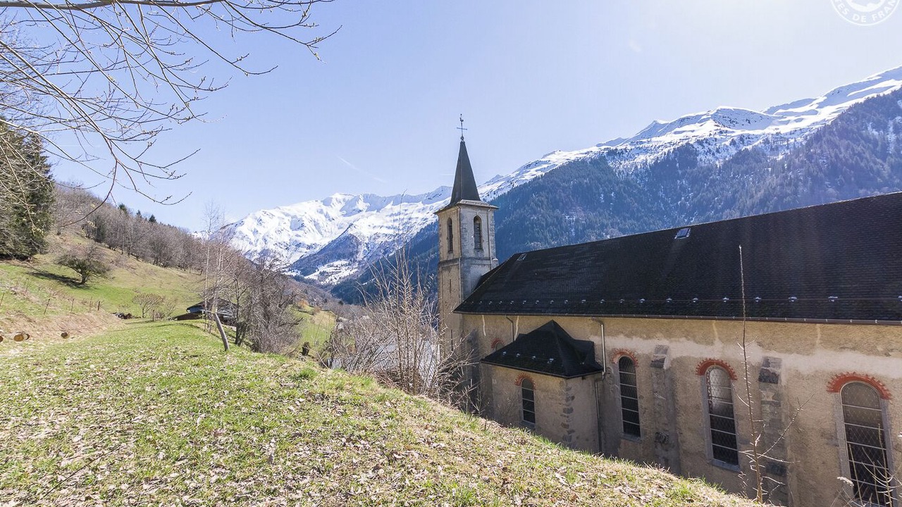 Photo of Others in Montsapey