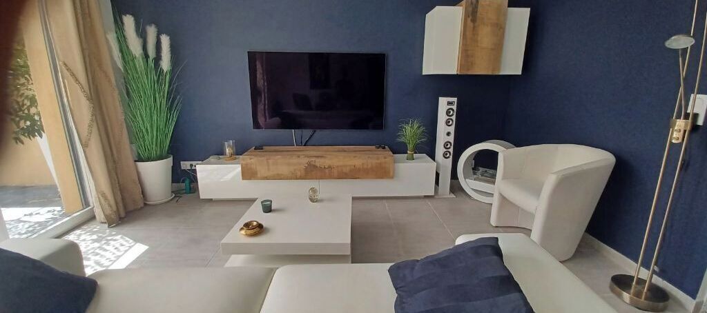 Photo of Livingroom in Mouries