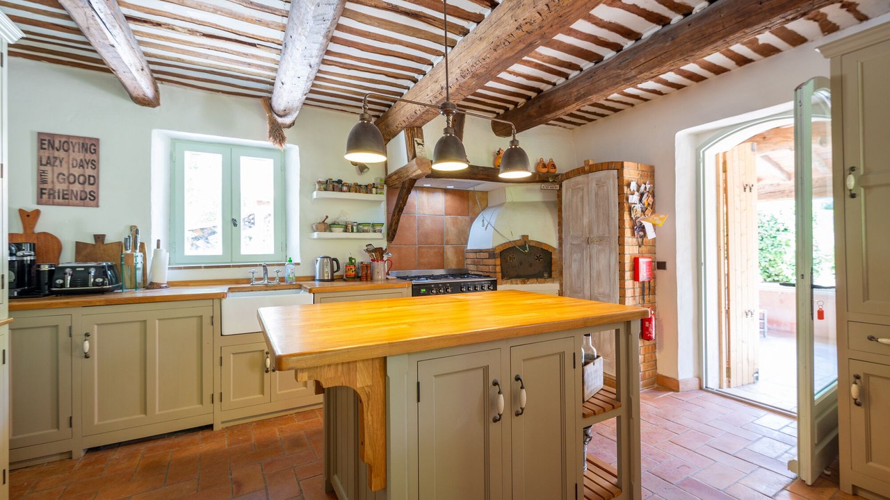 Photo of Kitchen in Menerbes