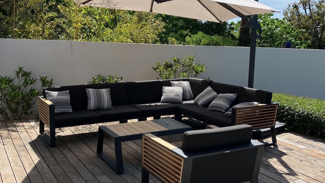 Photo of Patio Balcony in Saint-Marc-Jaumegarde