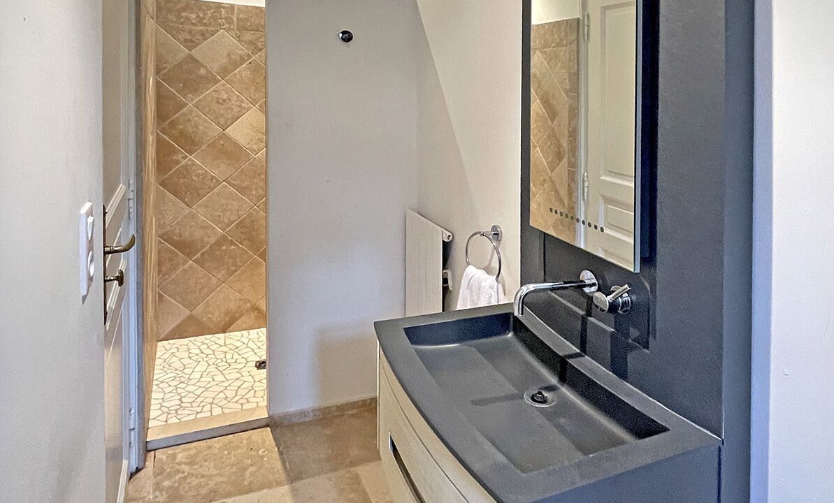 Photo of Bathroom in Salernes