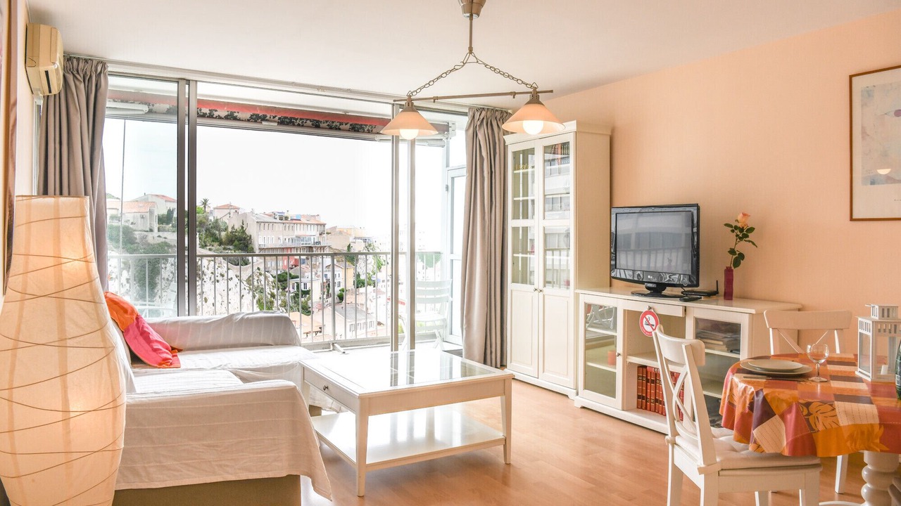 Photo of Livingroom in Endoume
