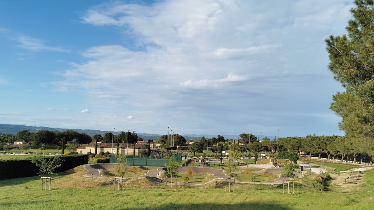 Photo of Outdoor in Maubec
