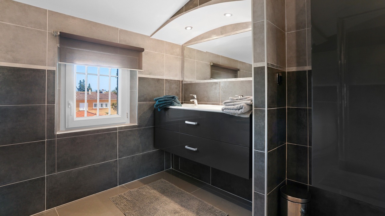 Photo of Bathroom in Saint-Aygulf