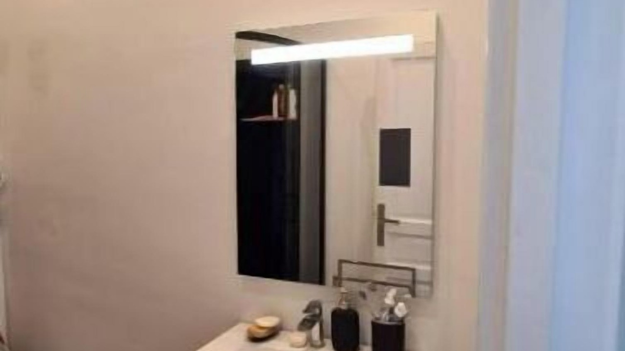 Photo of Bathroom in California - Pezou