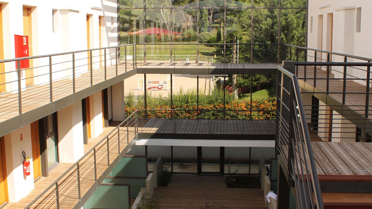 Photo of Others in Eguilles