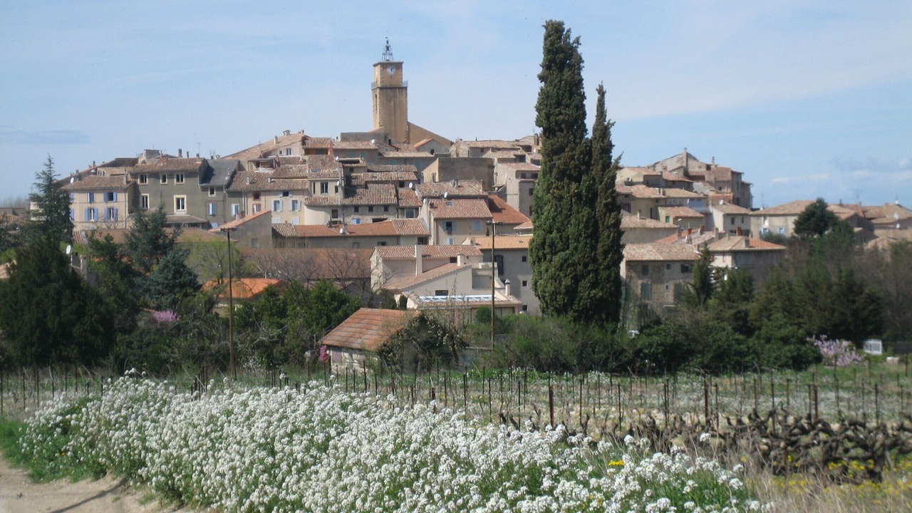 Photo of Others in Sablet