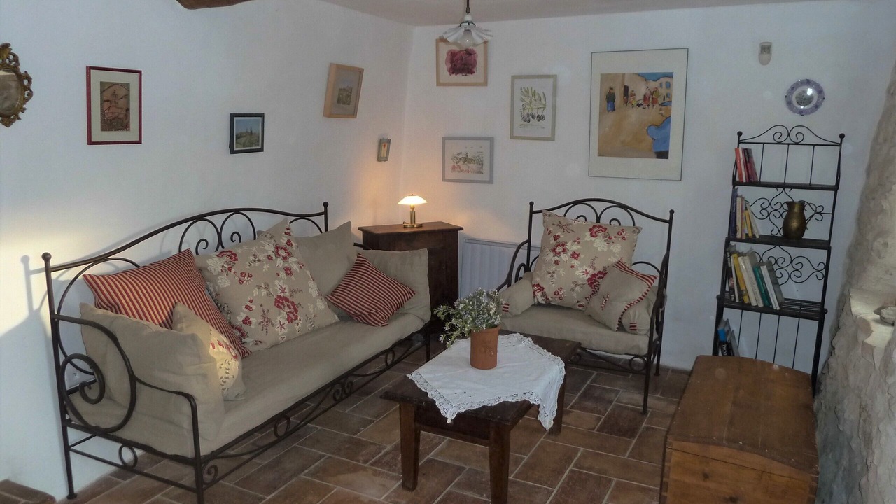 Photo of Livingroom in Sablet