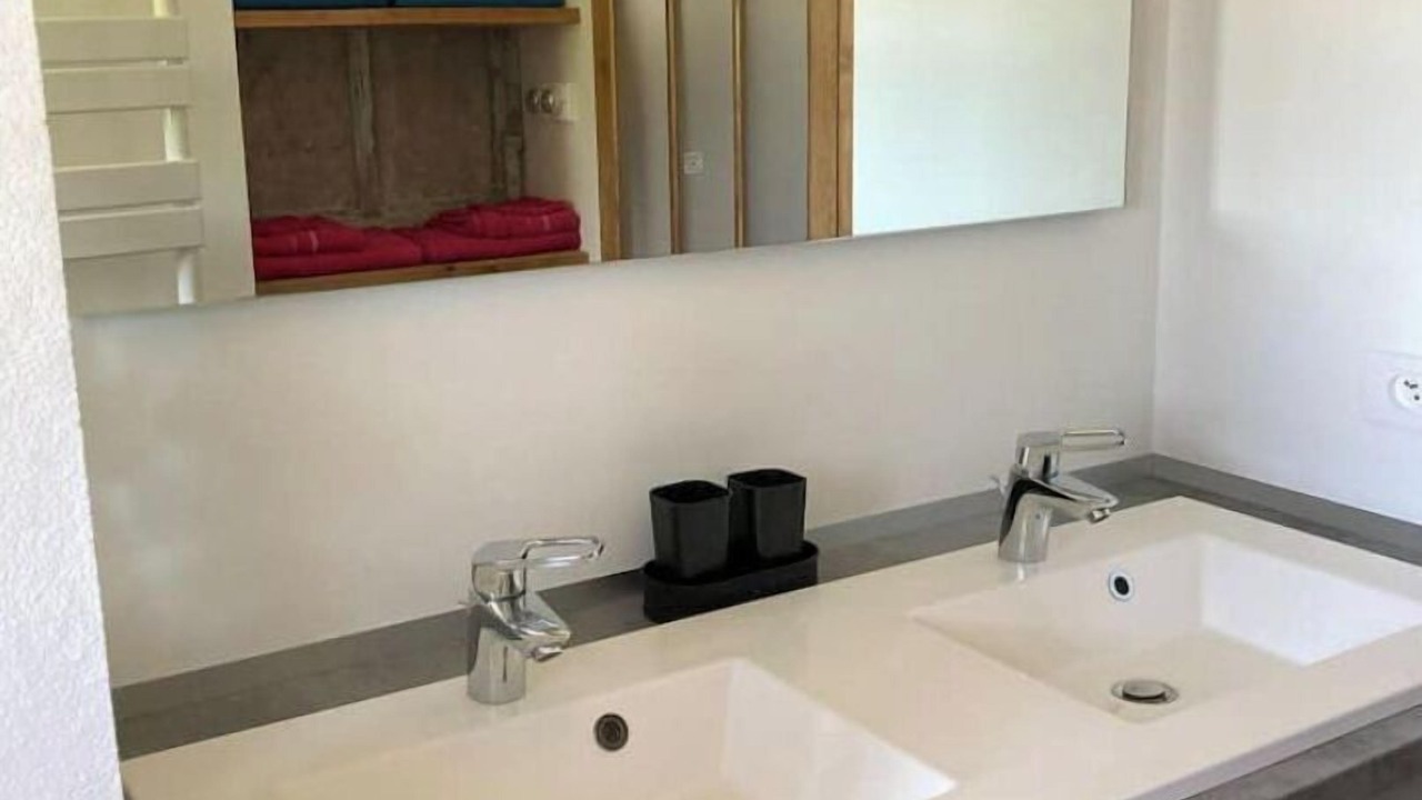 Photo of Bathroom in Malemort-du-Comtat