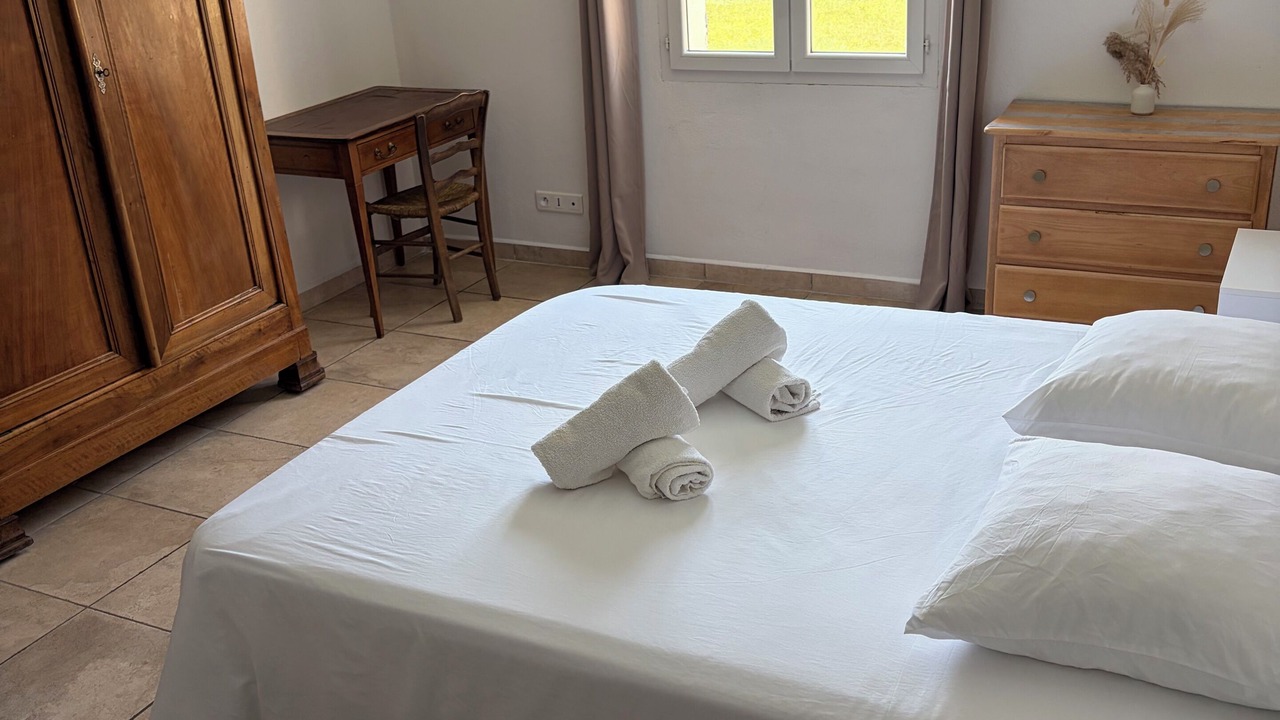 Photo of Bedroom in Vaison-la-Romaine