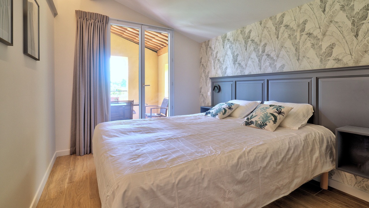 Photo of Bedroom in Pont Royal