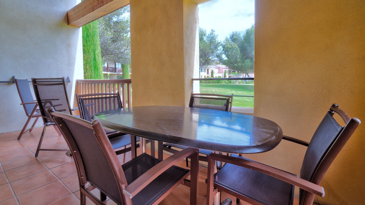 Photo of Outdoor in Pont Royal