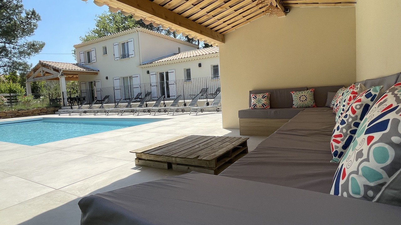 Photo of Outdoor in Saint-Julien-de-Peyrolas