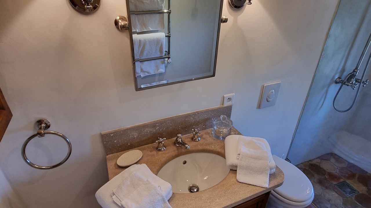 Photo of Bathroom in Gordes
