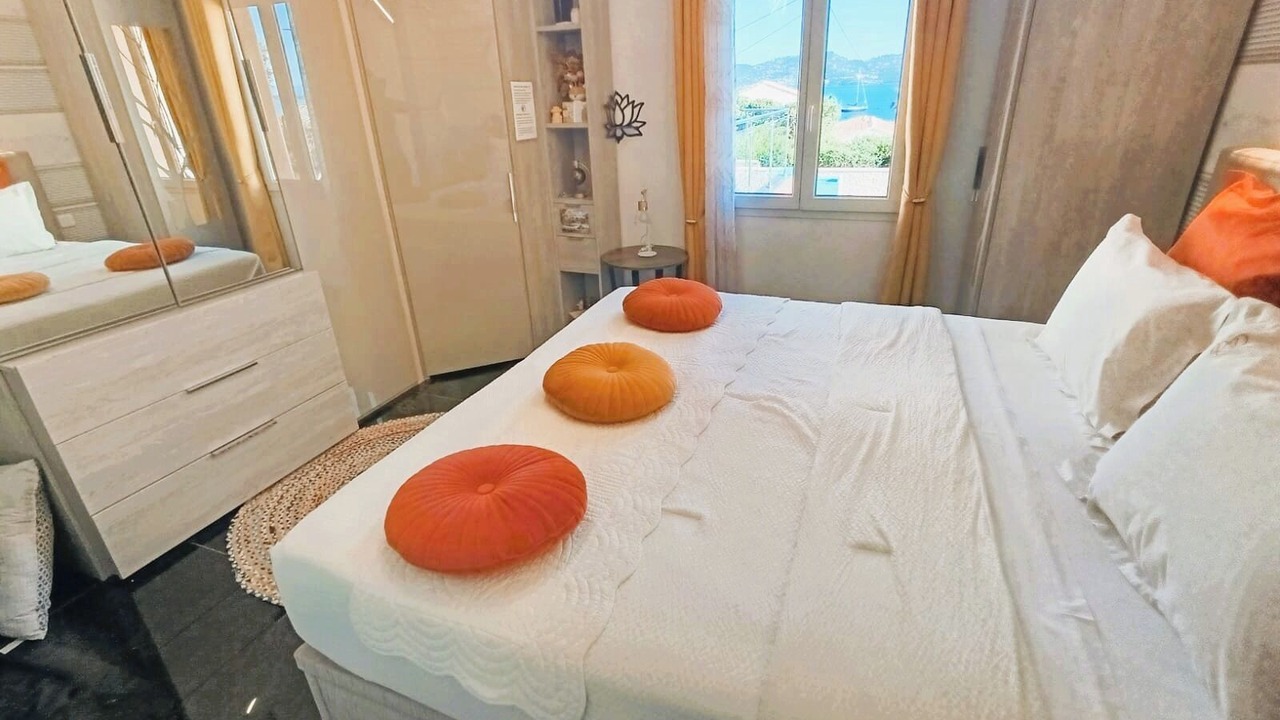Photo of Bedroom in Giens