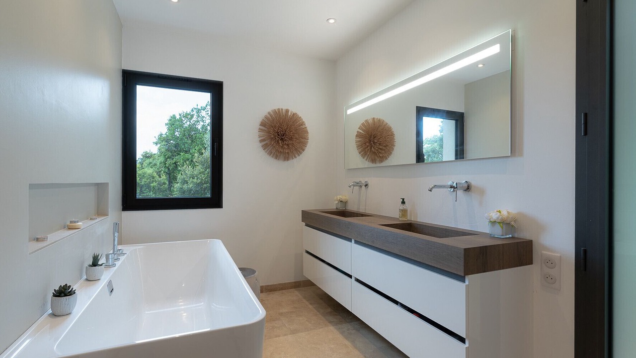 Photo of Bathroom in La Garde-Freinet