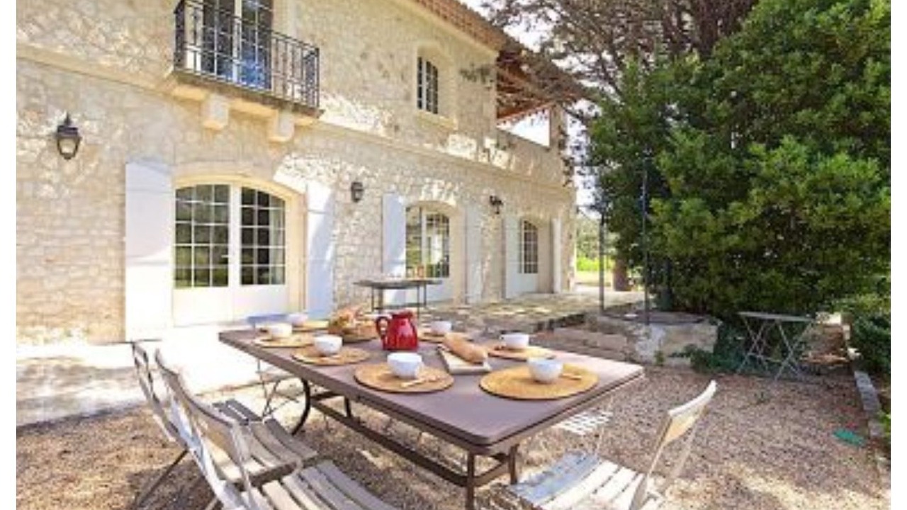 Photo of Outdoor in Mouries