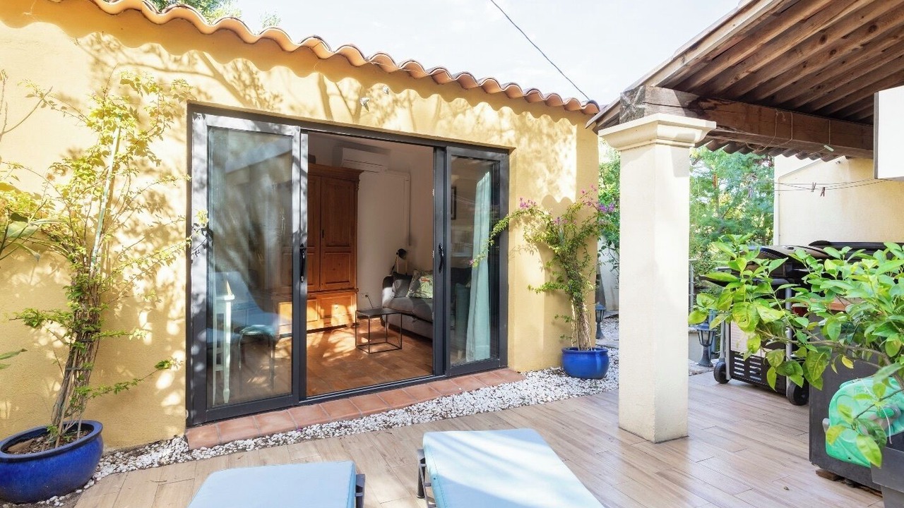 Photo of Patio Balcony in La Garde