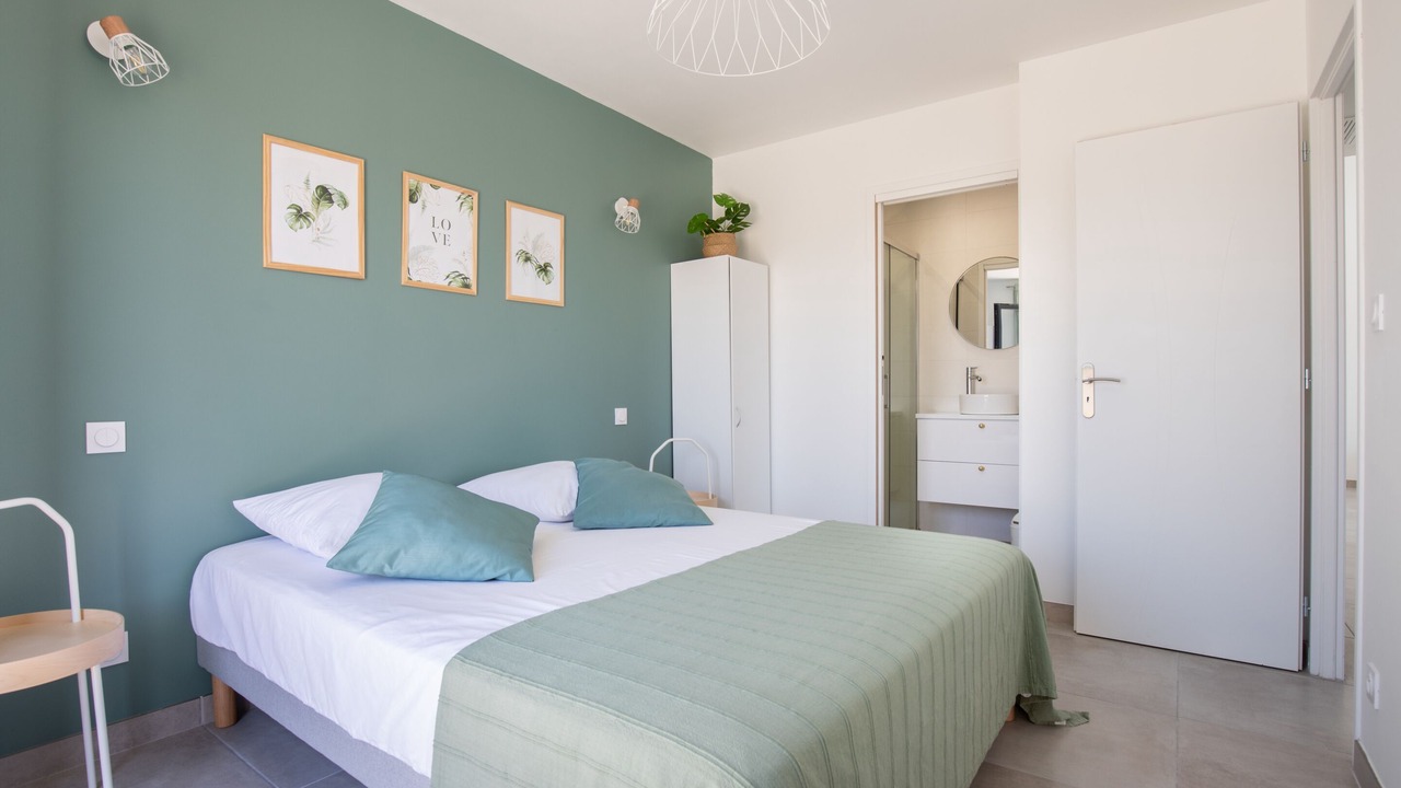 Photo of Bedroom in Saumane-de-Vaucluse