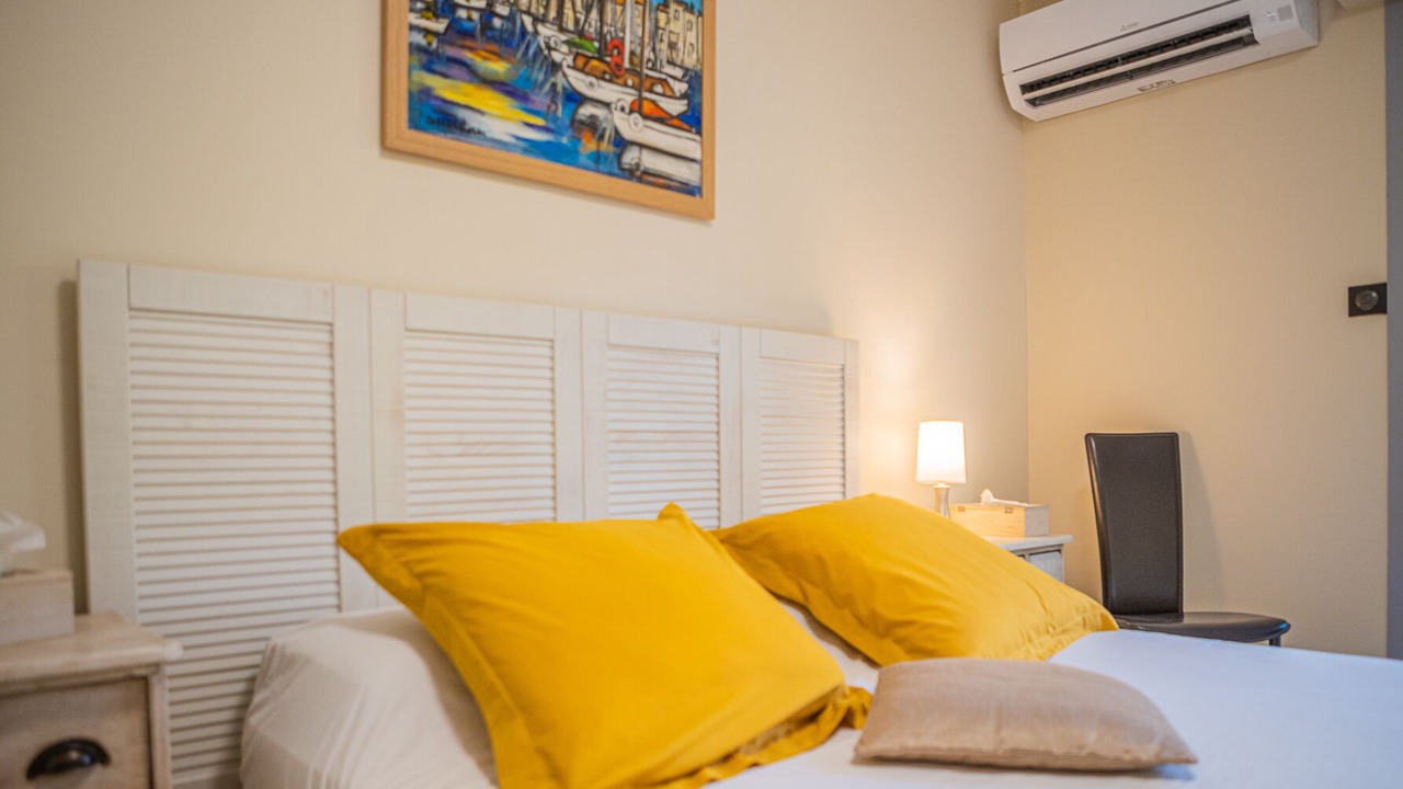 Photo of Bedroom in Cassis
