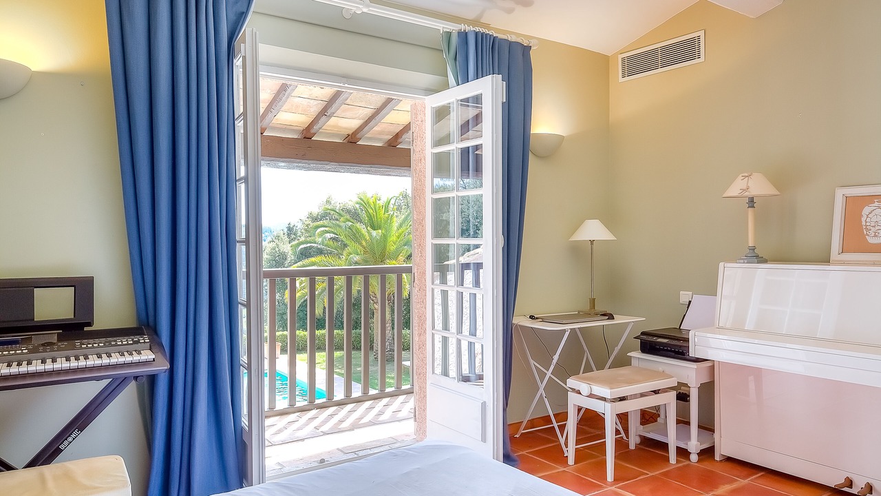 Photo of Bedroom in Saint-Jacques