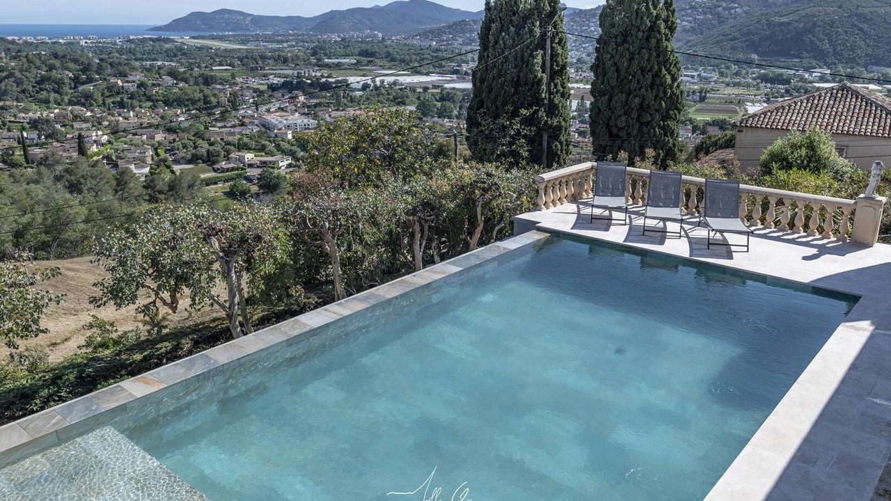 Photo of Outdoor in La Roquette-sur-Siagne